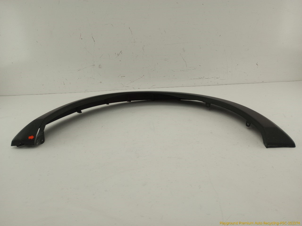 Land Rover LR3 Passenger Right Front Fender Flare