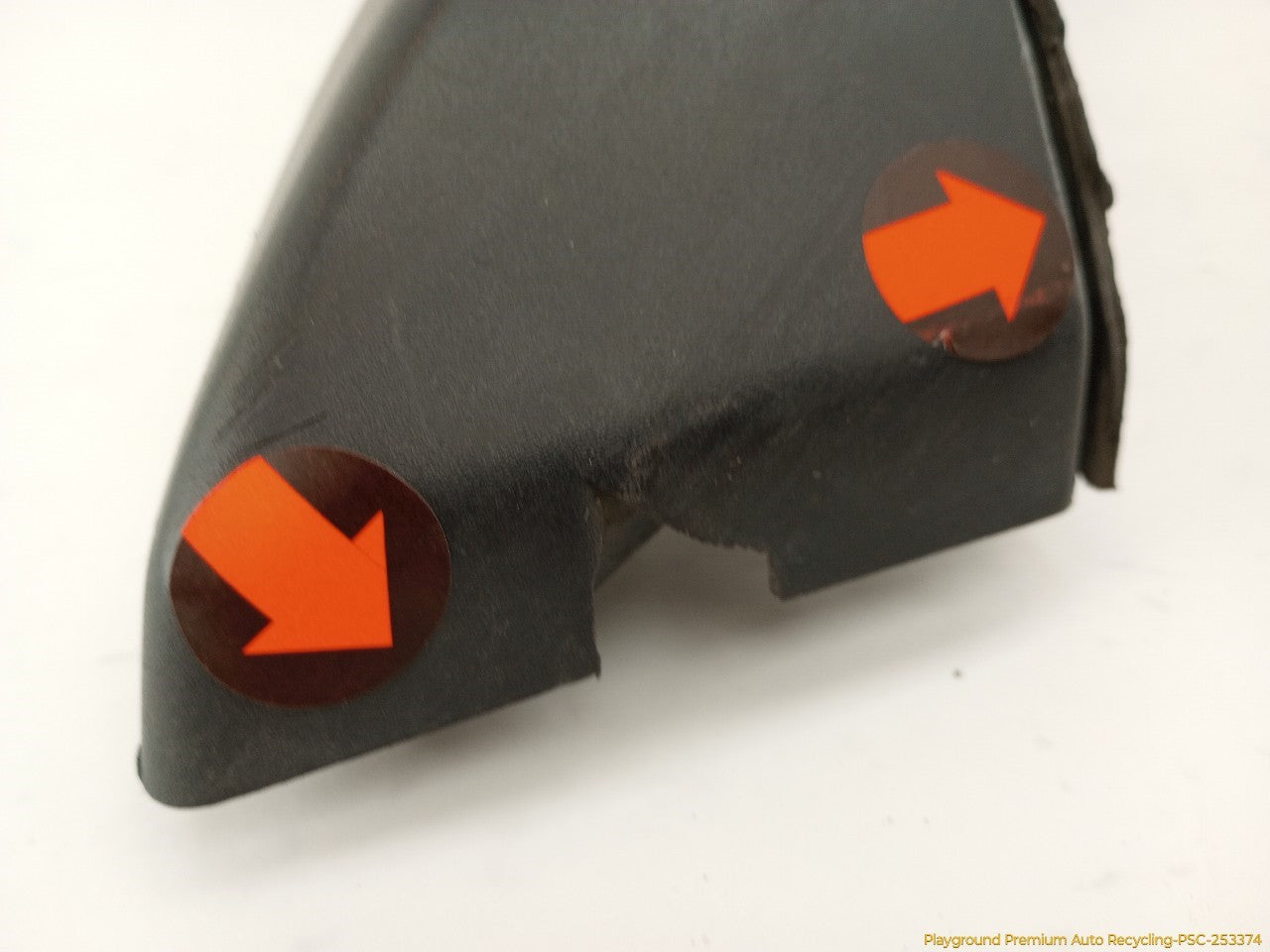 Land Rover LR3 Passenger Right Front Fender Flare