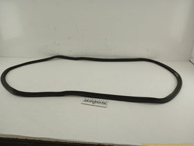 Land Rover LR3 Rear Hatch Molding Seal