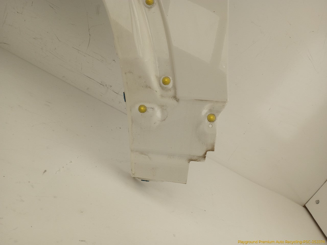 Land Rover LR3 Driver Left Front Fender