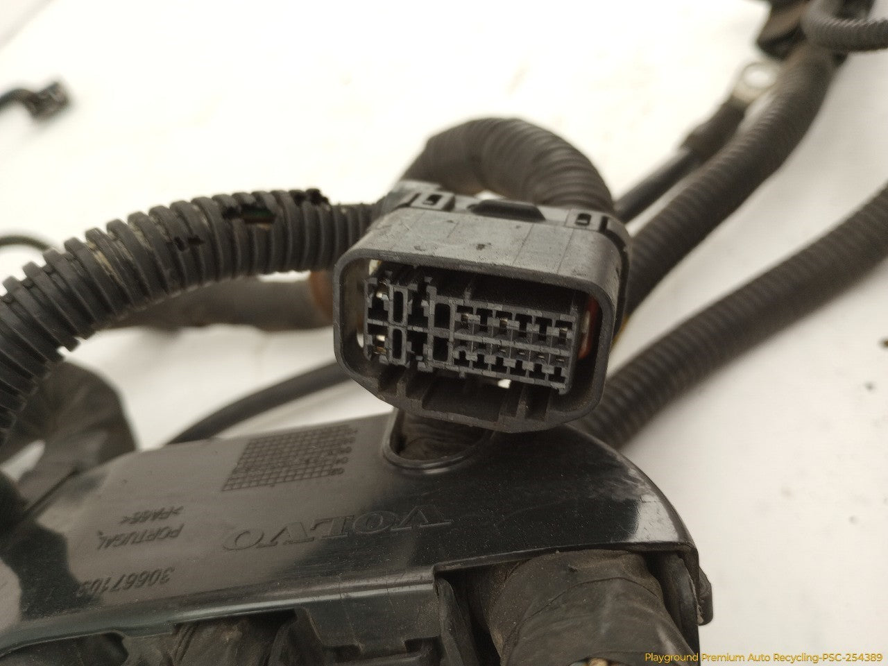Volvo C30 Engine Wiring Harness