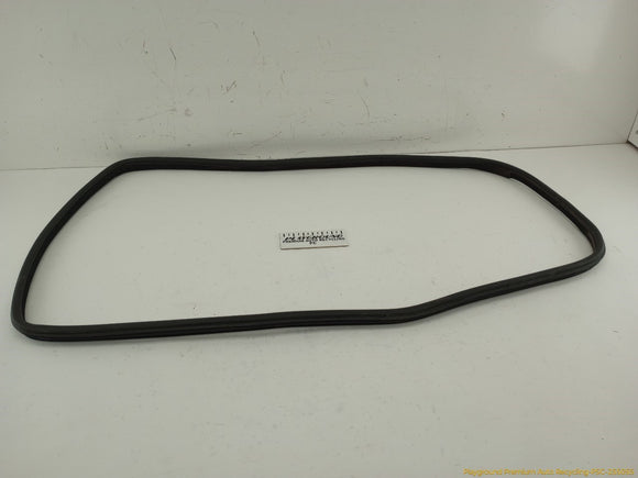 Land Rover LR4 Passenger Right Door Molding Seal