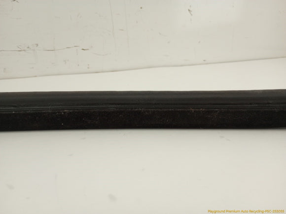 Land Rover LR4 Passenger Right Door Molding Seal