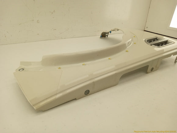 Land Rover LR4 Passenger Right Front Fender