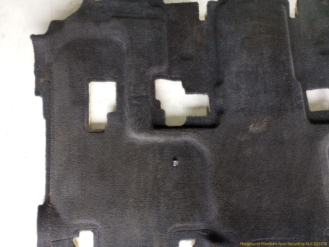 Land Rover LR3 Middle Section Floor Carpet
