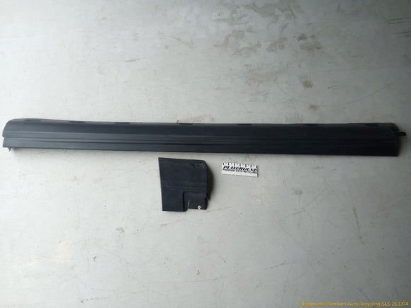 Land Rover LR3 Driver Left Rocker Panel Side Skirt