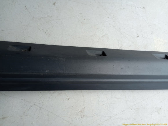 Land Rover LR3 Driver Left Rocker Panel Side Skirt