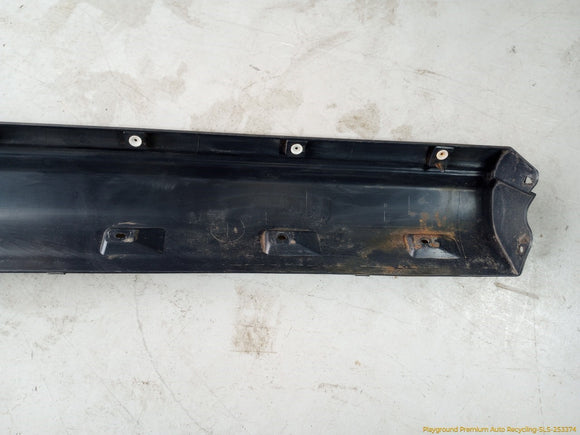 Land Rover LR3 Passenger Right Rocker Panel Side Skirt