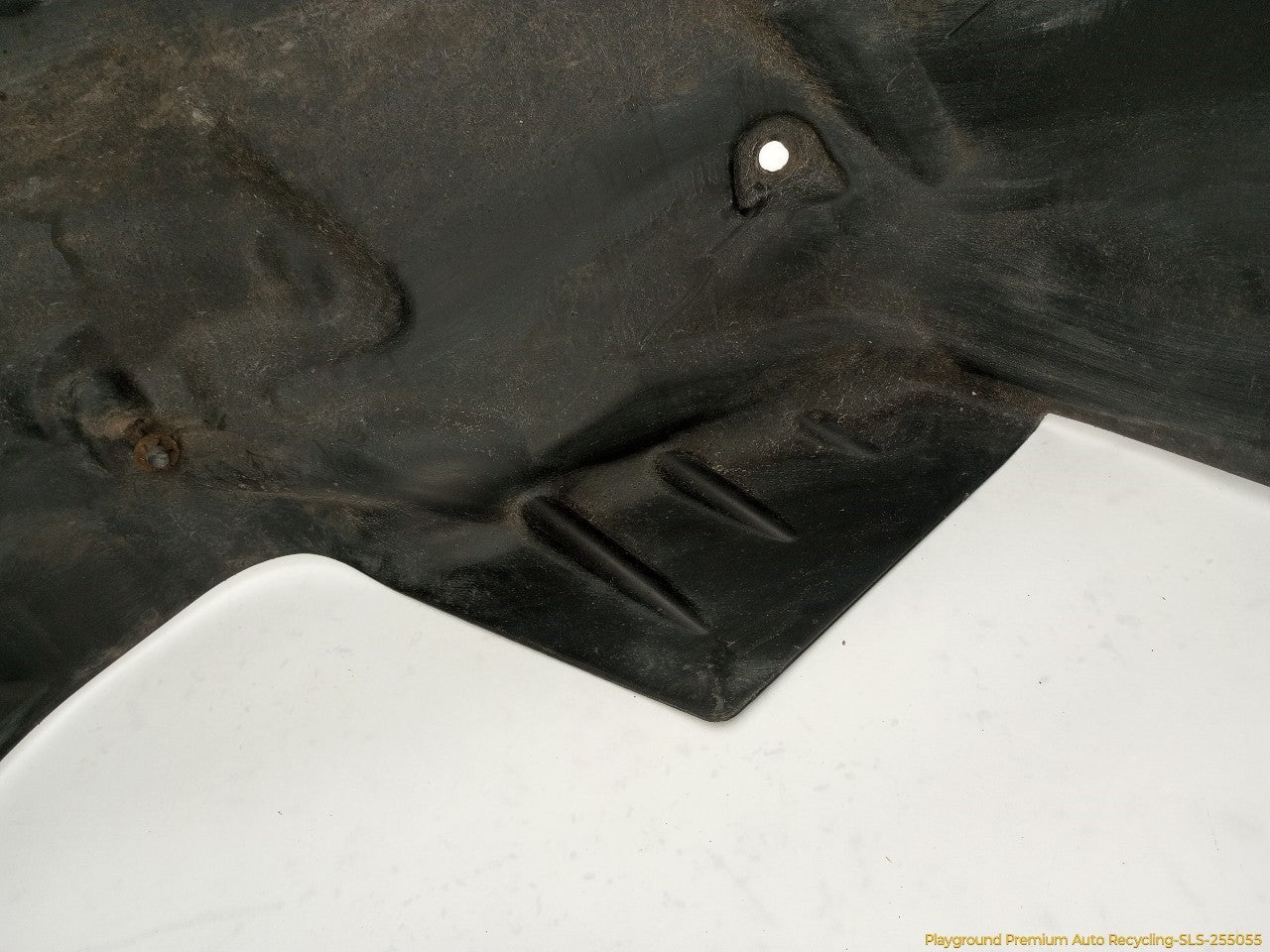 Land Rover LR4 Passenger Right Front Inner Fender Liner