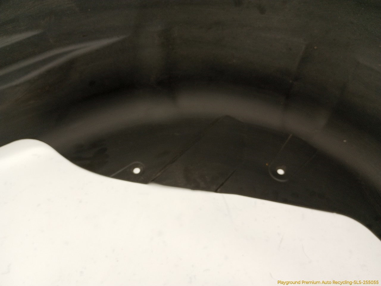 Land Rover LR4 Driver Left Rear Inner Fender Liner