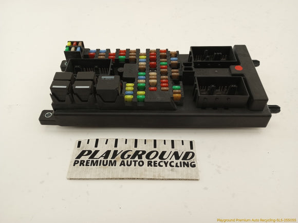 Land Rover LR4 Engine Fuse Box
