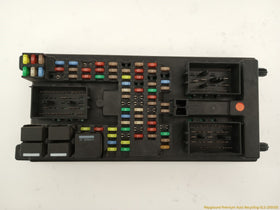 Land Rover LR4 Engine Fuse Box - 0