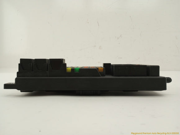 Land Rover LR4 Engine Fuse Box