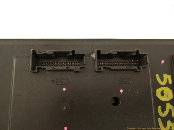 Land Rover LR4 Engine Fuse Box