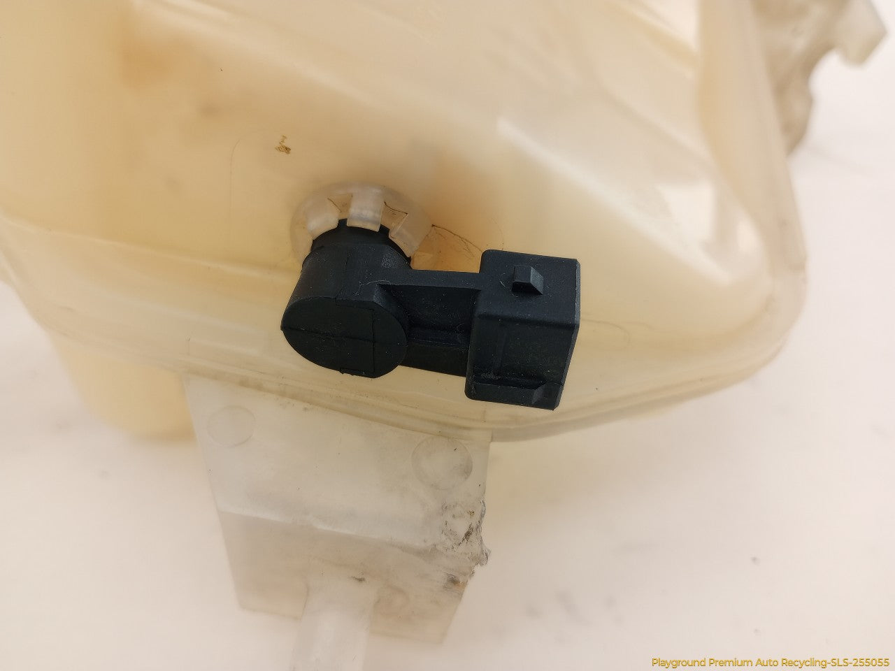 Land Rover LR4 Coolant Reservoir