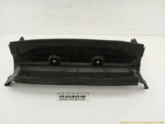 Land Rover LR4 Radiator Air Duct Baffle