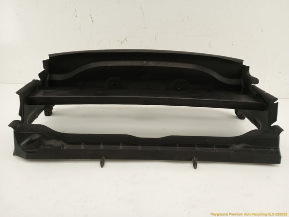 Land Rover LR4 Radiator Air Duct Baffle