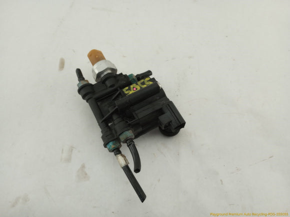 Land Rover LR4 Air Suspension Transfer Relief Valve