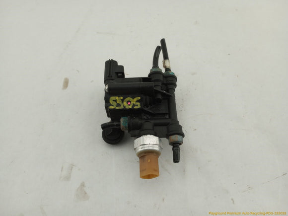 Land Rover LR4 Air Suspension Transfer Relief Valve