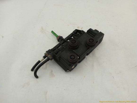 Land Rover LR4 Passenger Right Front Air Suspension Valve Block
