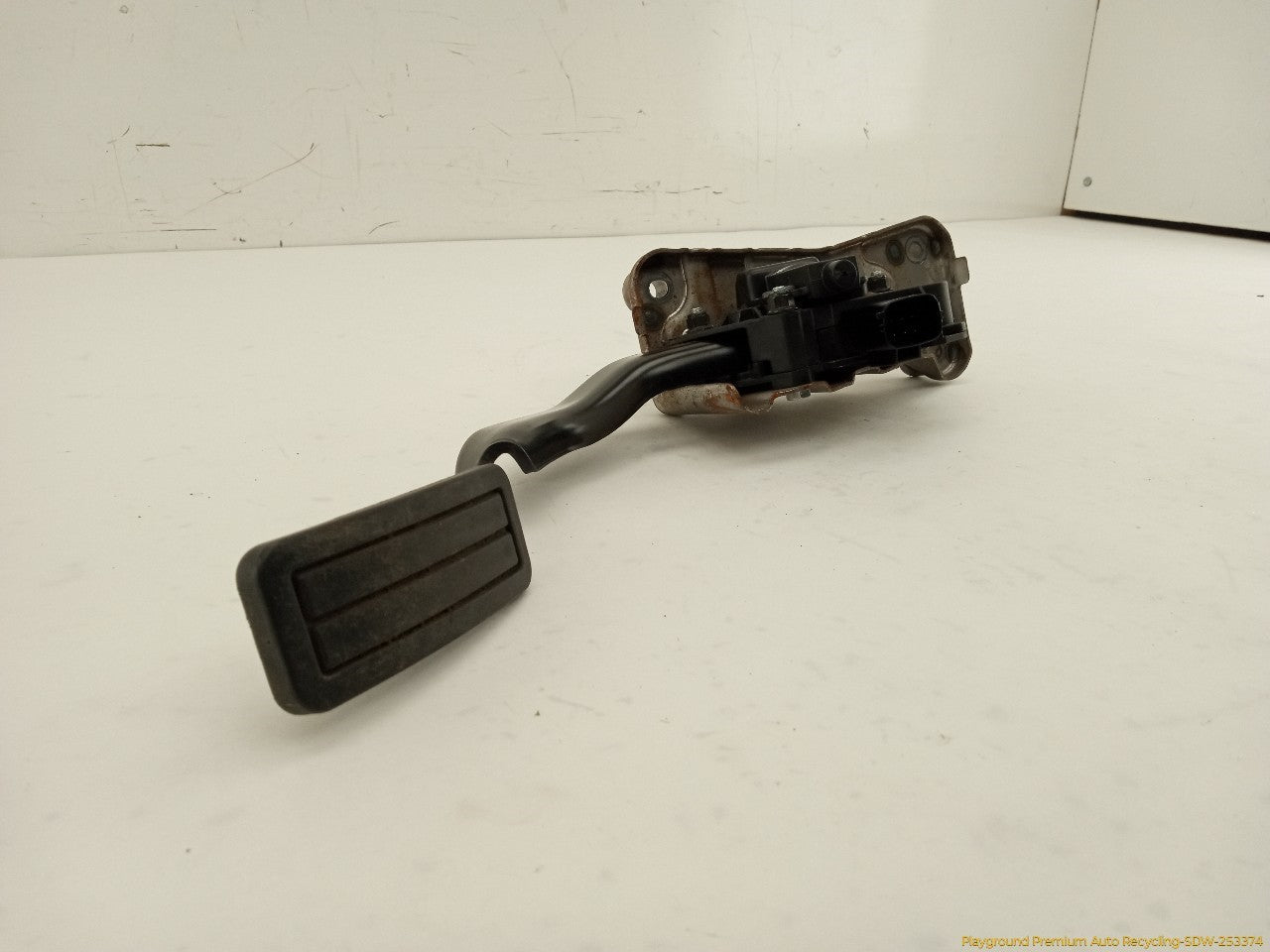 Land Rover LR3 Accelerator Gas Pedal
