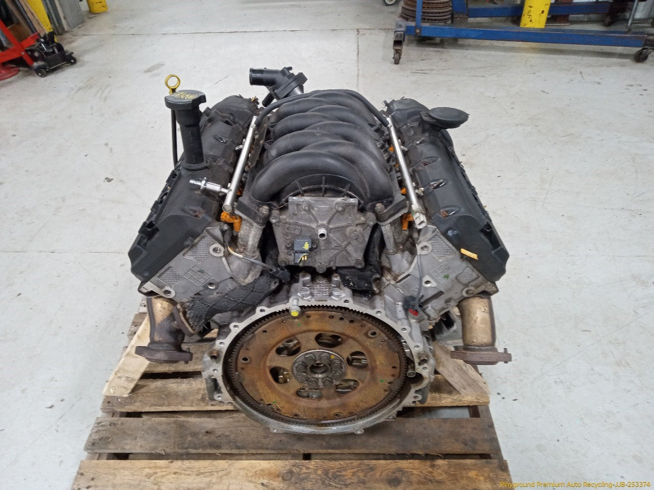Land Rover LR3 Engine Assembly