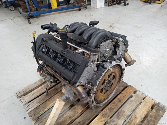 Land Rover LR3 Engine Assembly