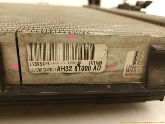 Land Rover LR4 Radiator