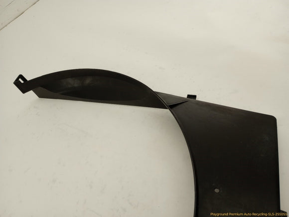 Land Rover LR4 Radiator Shroud