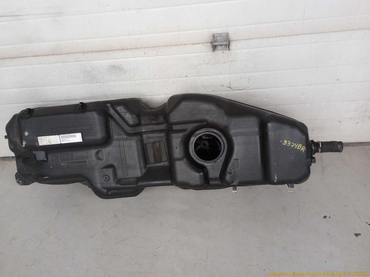 Land Rover LR3 Fuel Gas Tank - 0