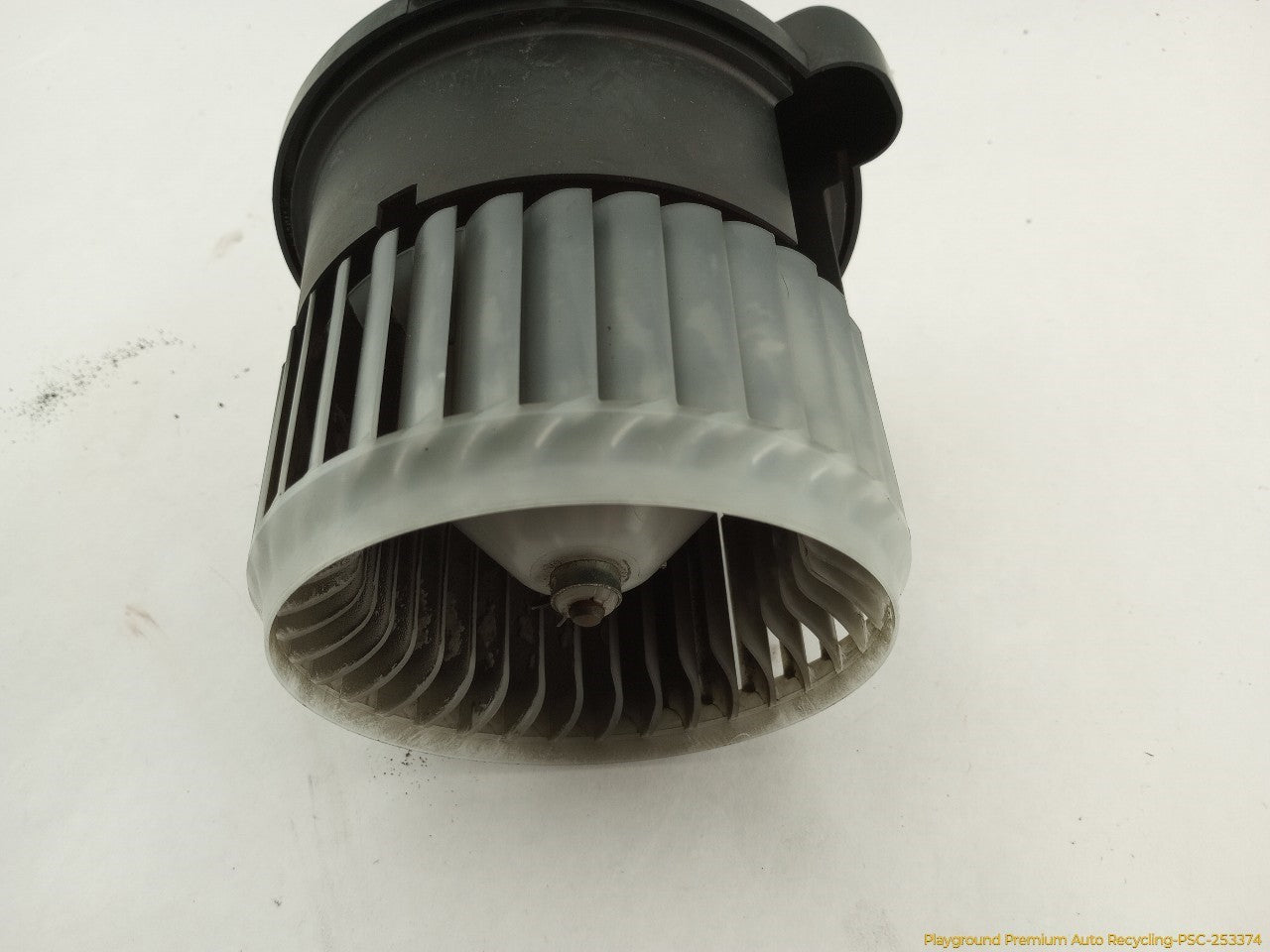 Land Rover LR3 Rear Blower Motor
