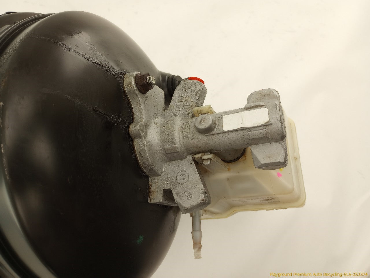 Land Rover LR3 Power Brake Booster