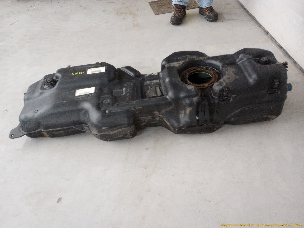 Land Rover LR4 Fuel Gas Tank