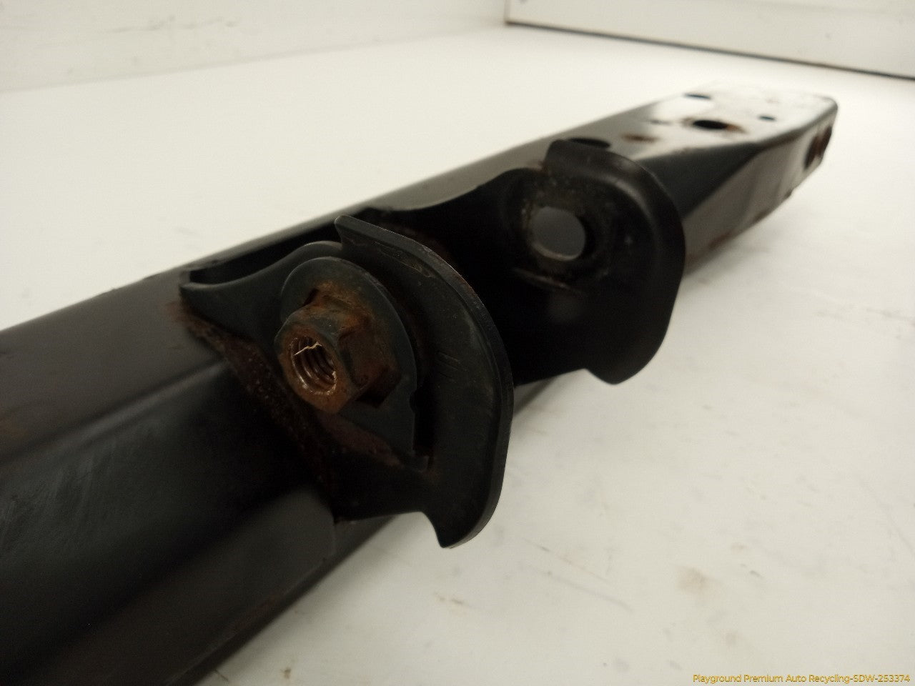 Land Rover LR3 Transfer Case Crossmember