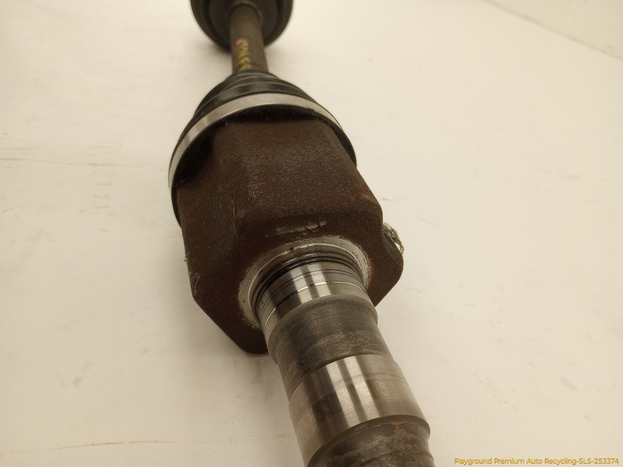 Land Rover LR3 Passenger Right Front Axle Drive Shaft