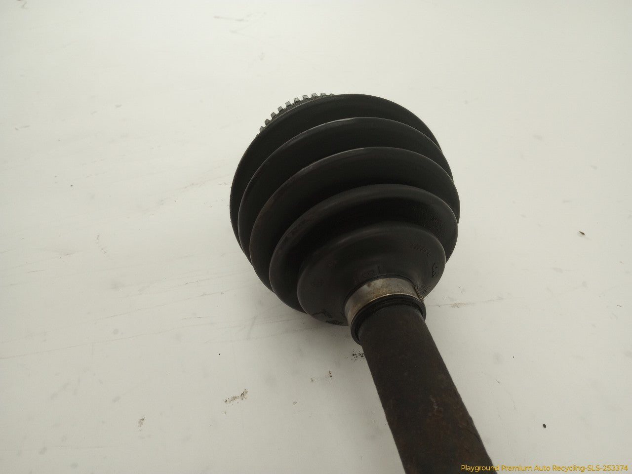 Land Rover LR3 Passenger Right Front Axle Drive Shaft