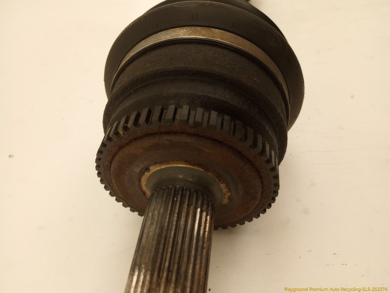 Land Rover LR3 Passenger Right Front Axle Drive Shaft