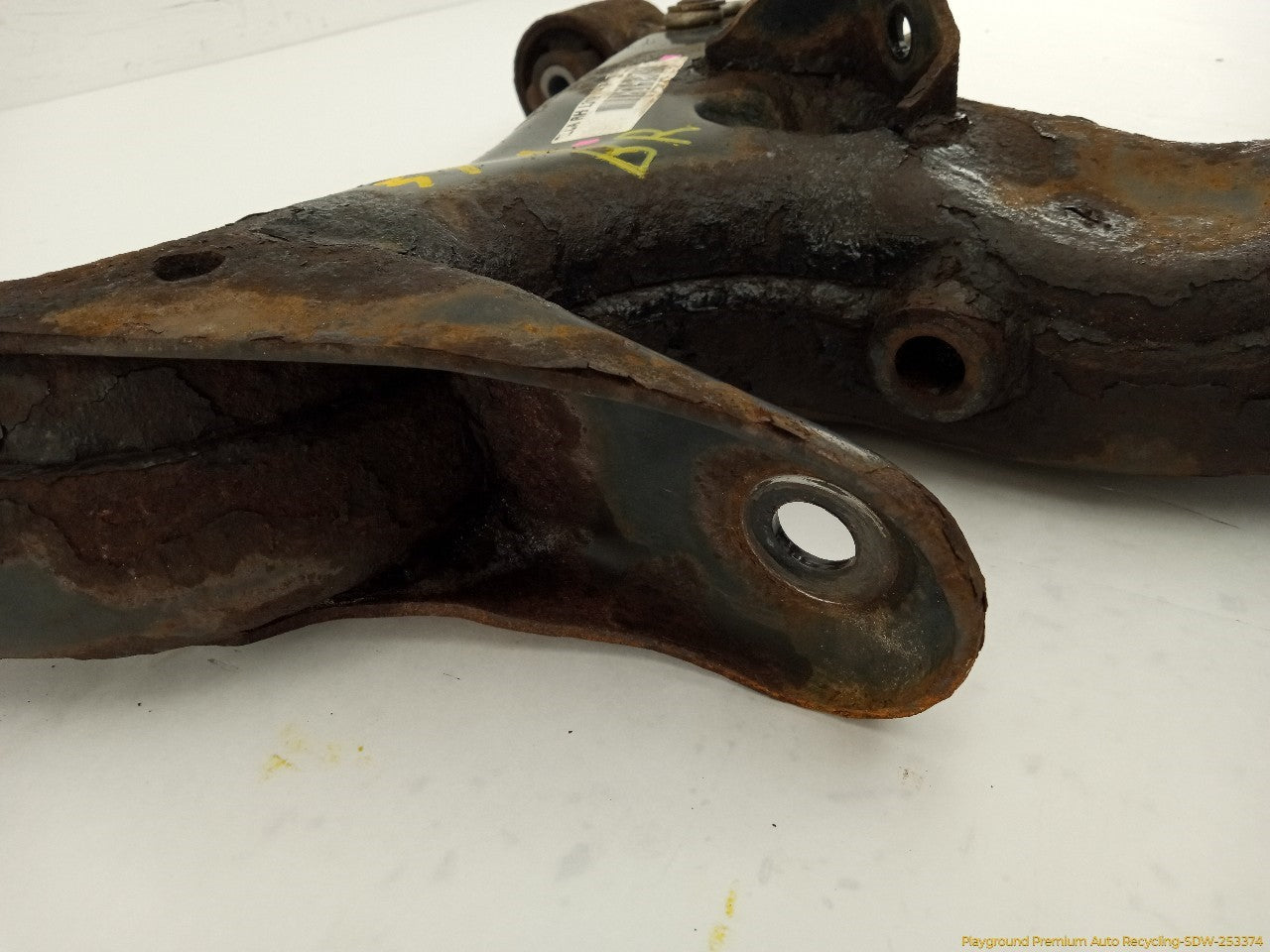 Land Rover LR3 Passenger Right Rear Lower Control Arm