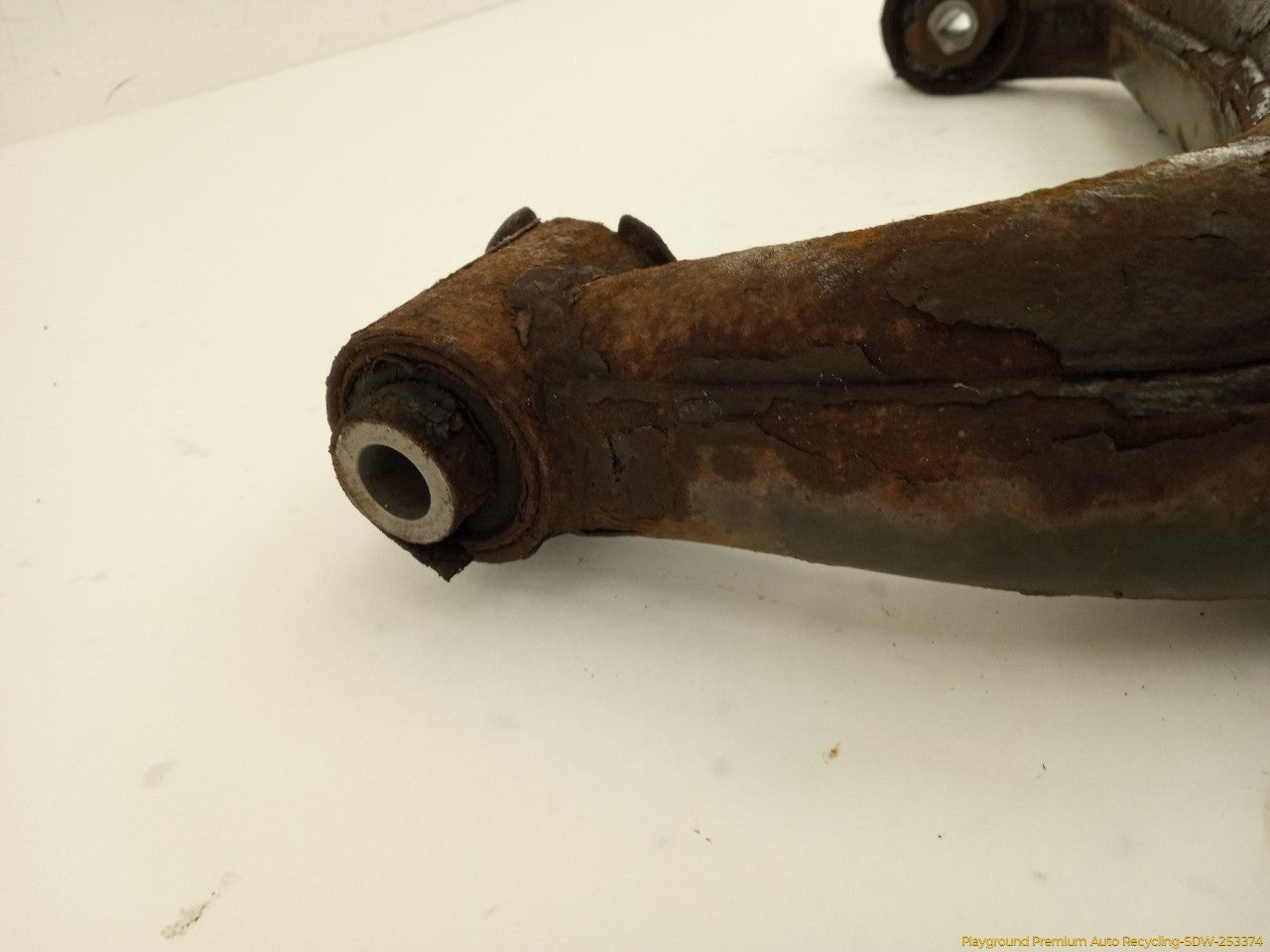 Land Rover LR3 Passenger Right Rear Lower Control Arm