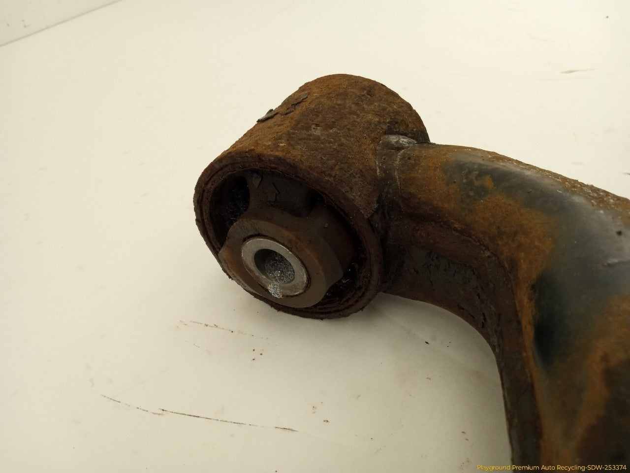 Land Rover LR3 Passenger Right Rear Lower Control Arm