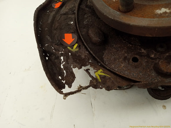 Land Rover LR3 Driver Left Rear Spindle Knuckle Hub