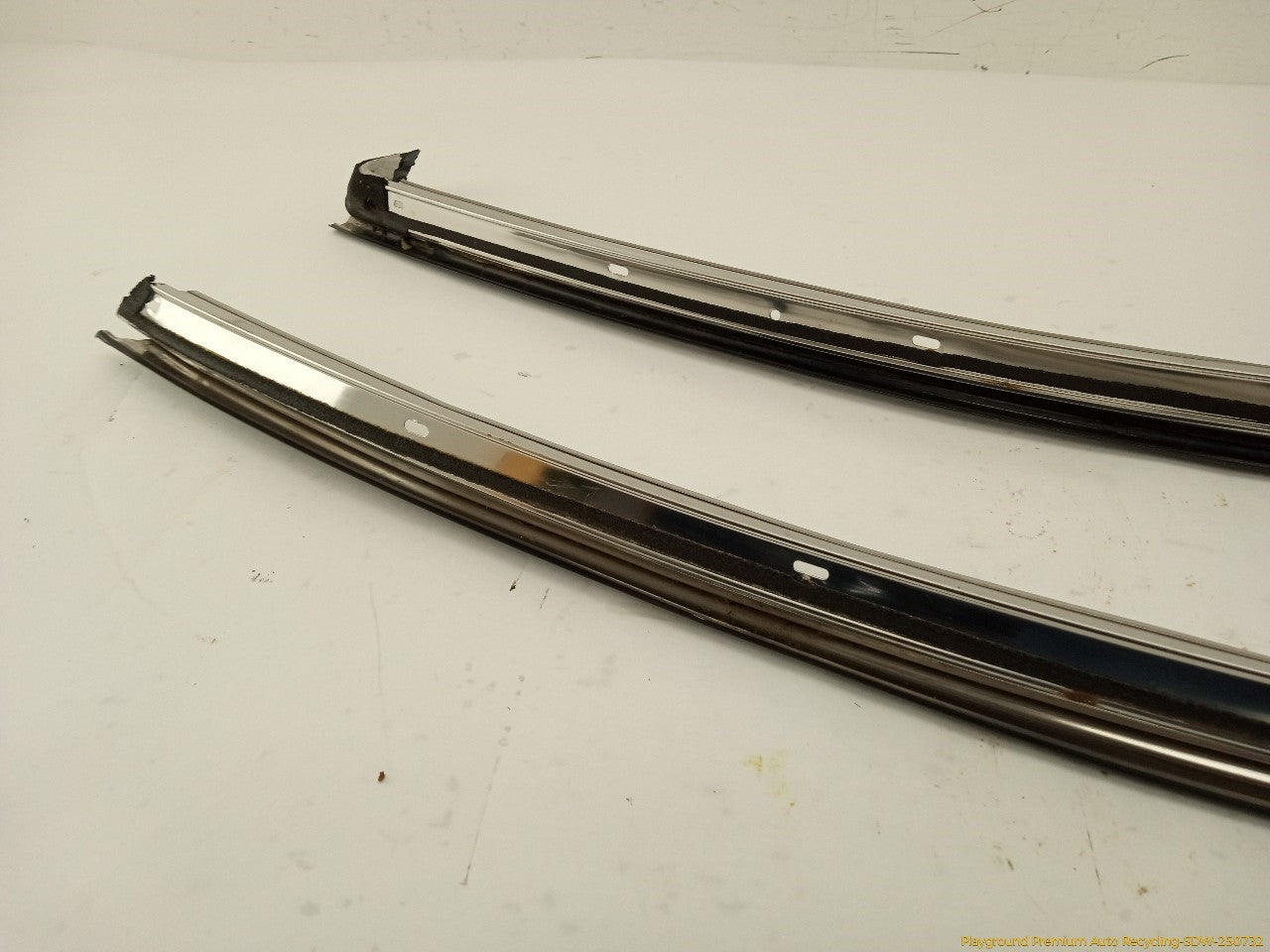 Toyota Celica Pair Of Front Door Window Sweeps