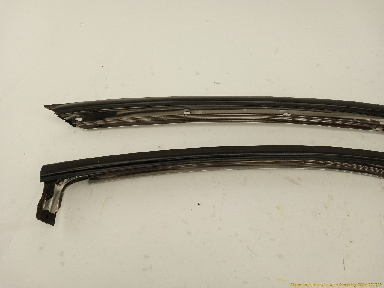 Toyota Celica Pair Of Front Door Window Sweeps