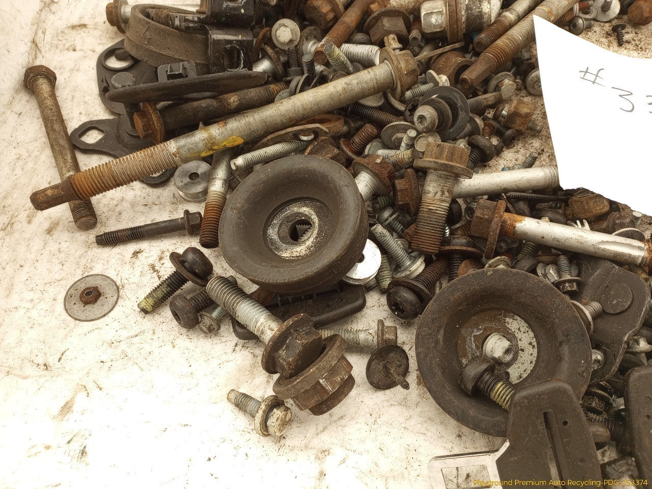Land Rover LR3 Dismantling Hardware Fasteners Bolts & Nuts - 0