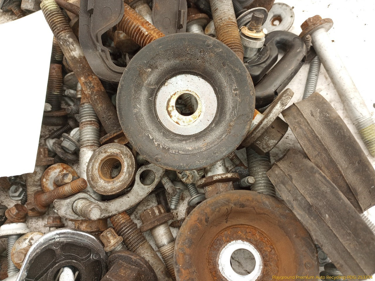 Land Rover LR3 Dismantling Hardware Fasteners Bolts & Nuts