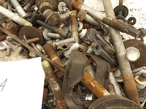 Land Rover LR3 Dismantling Hardware Fasteners Bolts & Nuts