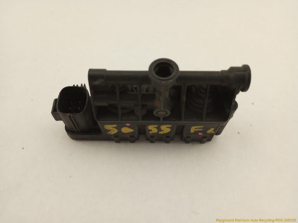 Land Rover LR4 Driver Left Front Air Suspension Valve Block