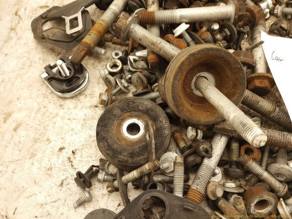 Land Rover LR4 Dismantling Hardware Fasteners Bolts & Nuts