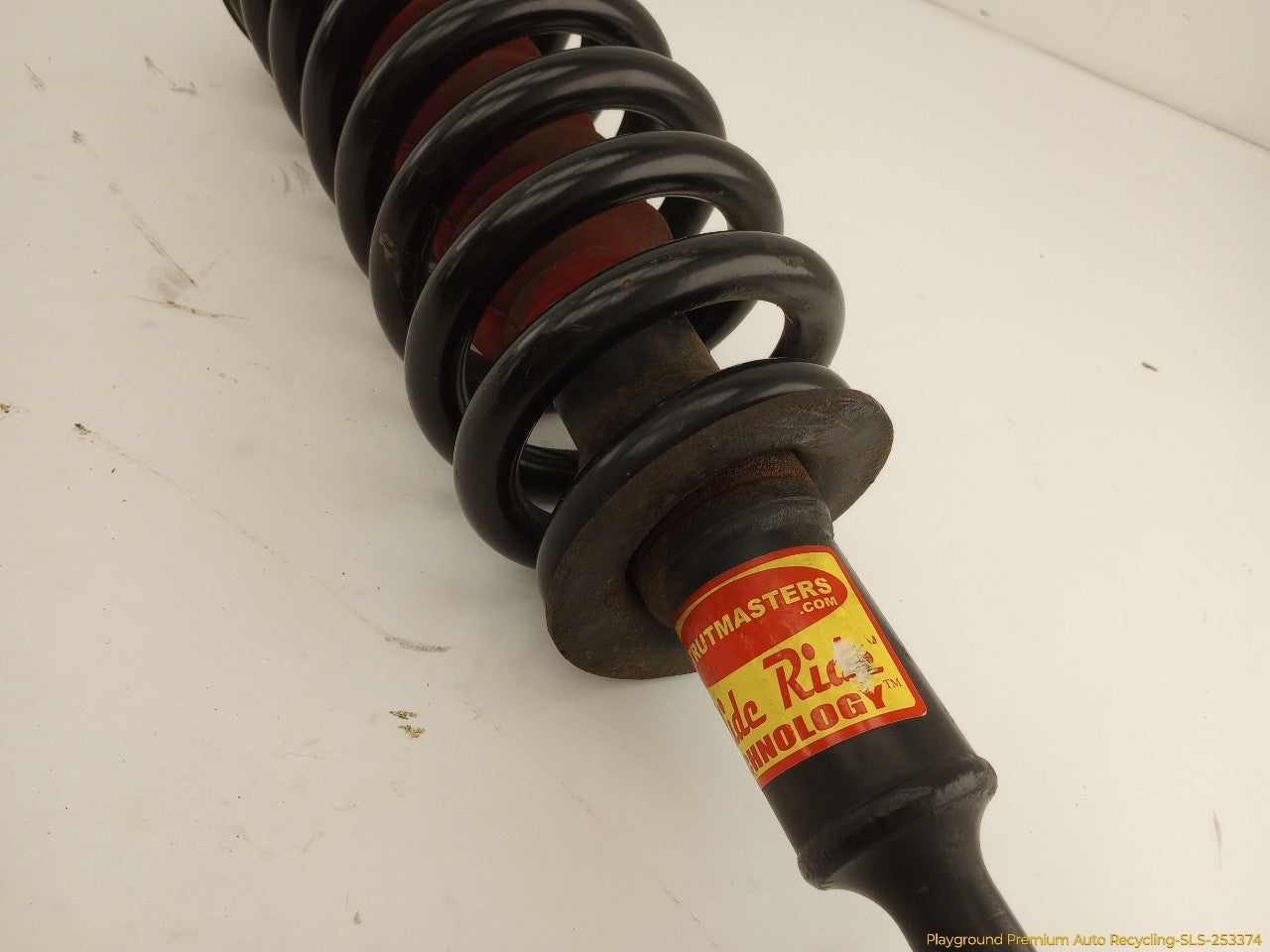 Land Rover LR3 Set Of 4 Aftermarket Struts