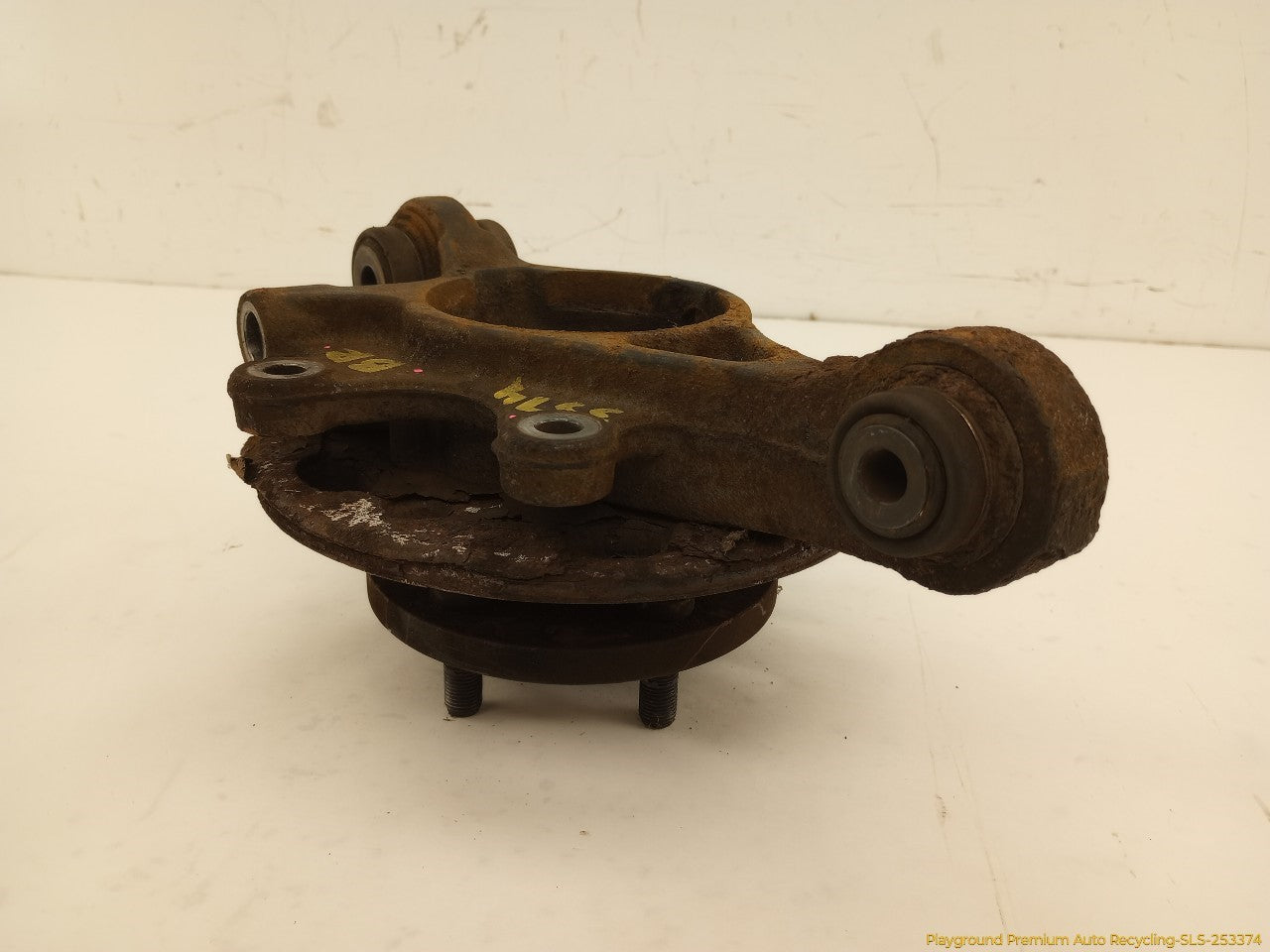 Land Rover LR3 Passenger Right Rear Spindle Knuckle Hub